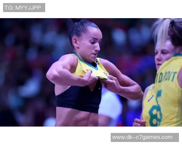 足球场上的力量与速度展现球星肌肉线条背后的训练秘密